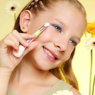 Jovy Berry Bliss Play Makeup Kit, EWG Verified makeup for kids, clean and non-toxic children’s makeup set