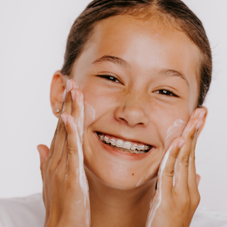 Jovi Rose Clearcore Hydrating Gel Cleanser for Tweens